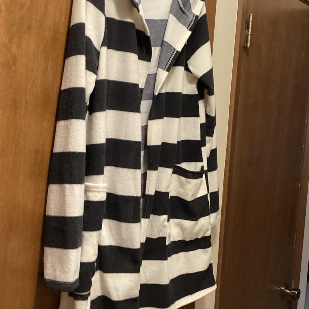 Striped Black and White Hooded Sweater, Cream n Sugar size L
